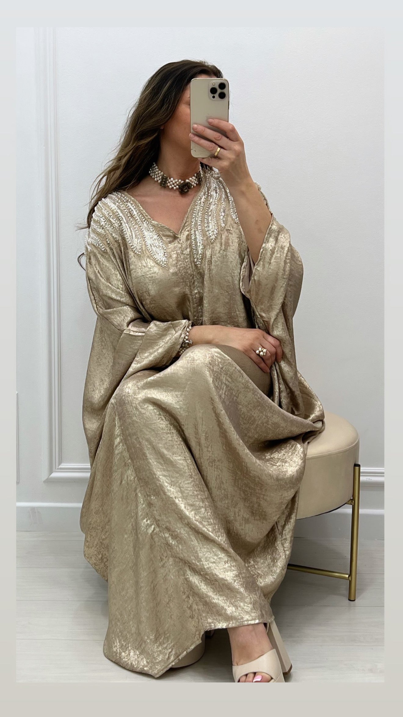 Robe luxe large à perles qualité premium doré