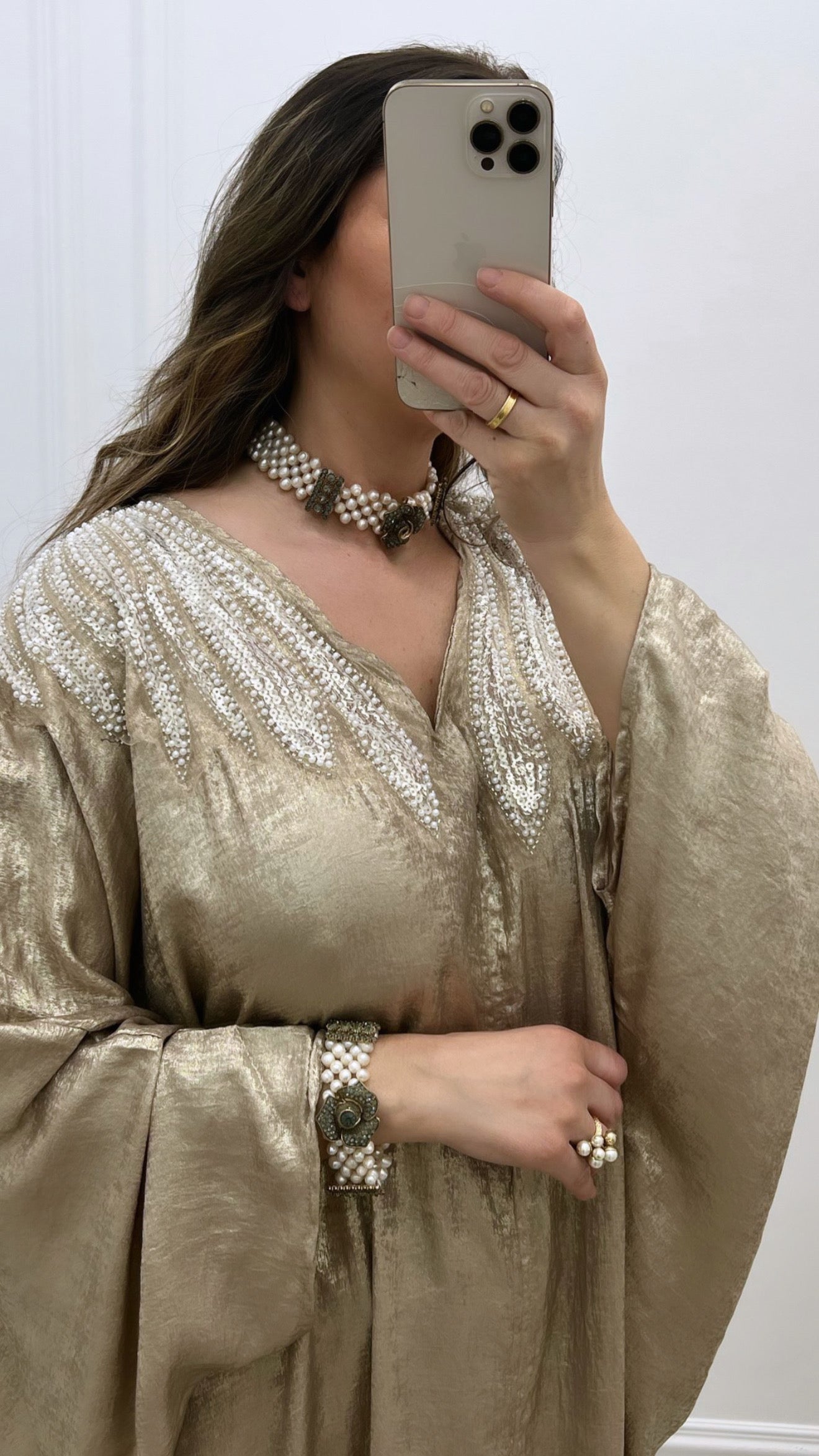 Robe luxe large à perles qualité premium doré