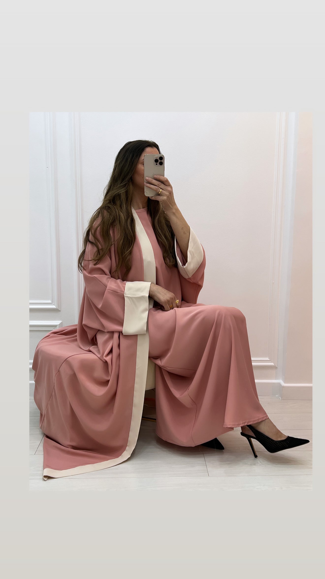 Abaya ample fluide 2 pièces robe + kimono à bordure beige