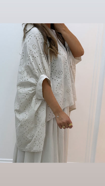 Chemise extra ample en broderie anglaise beige