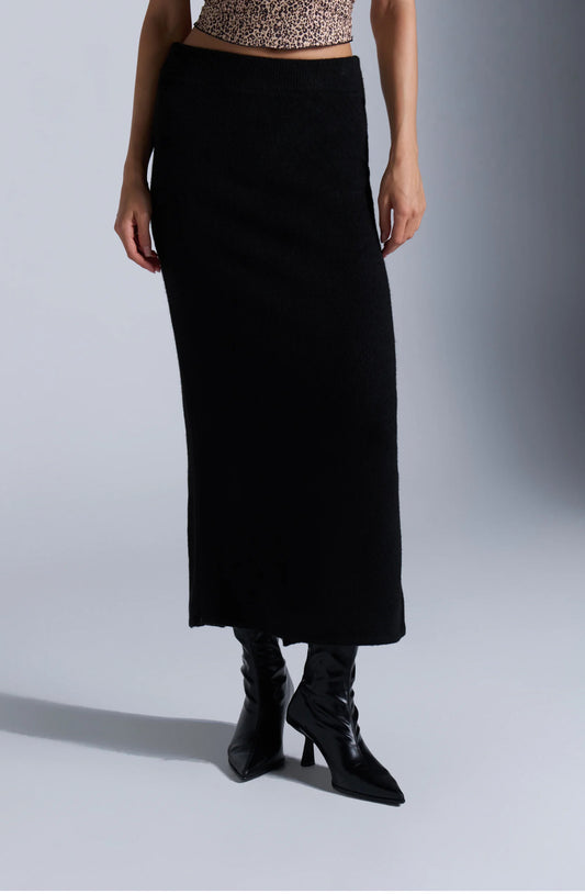 JUPE DROITE EN MAILLE