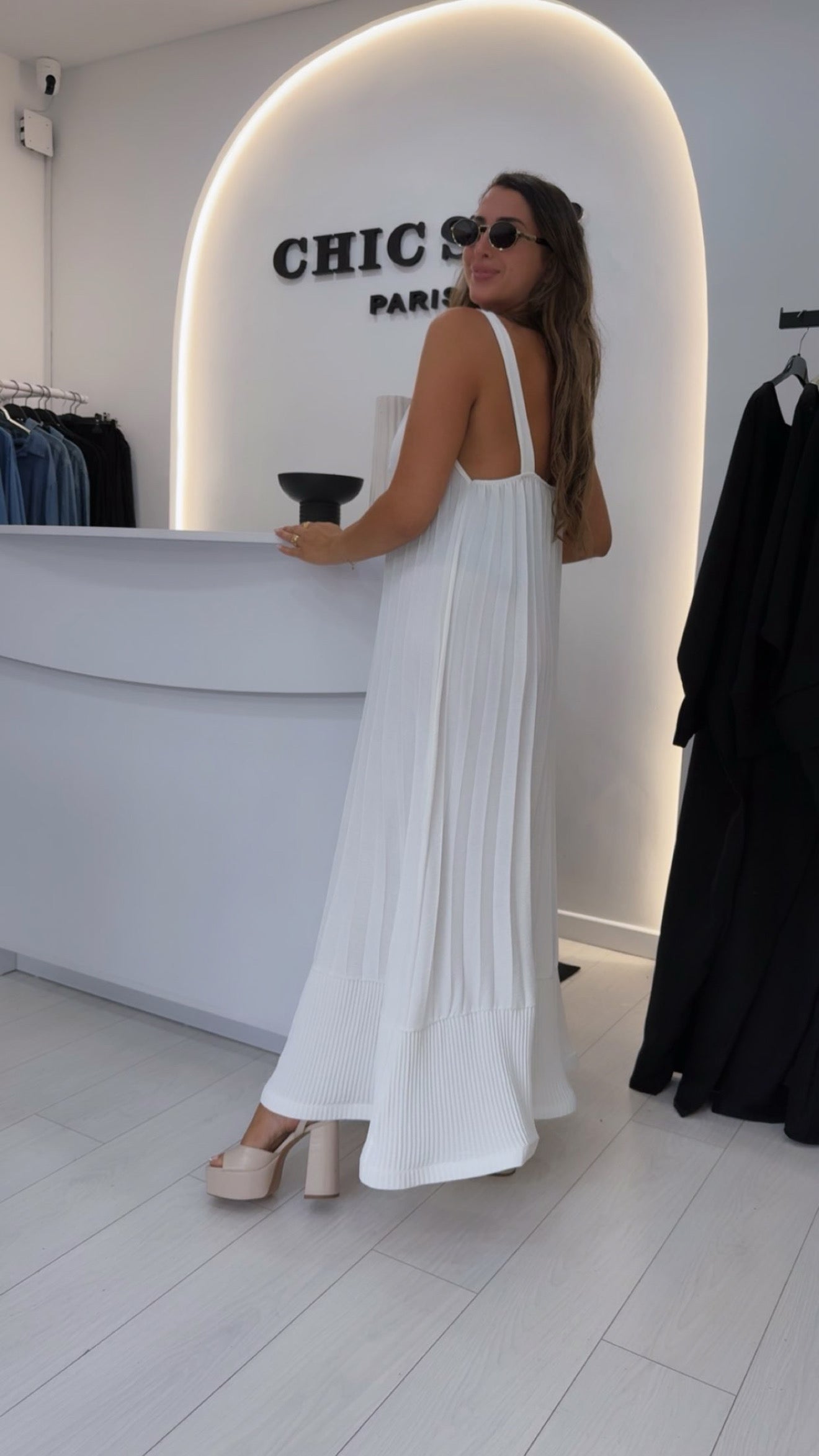Robe dos nu blanche