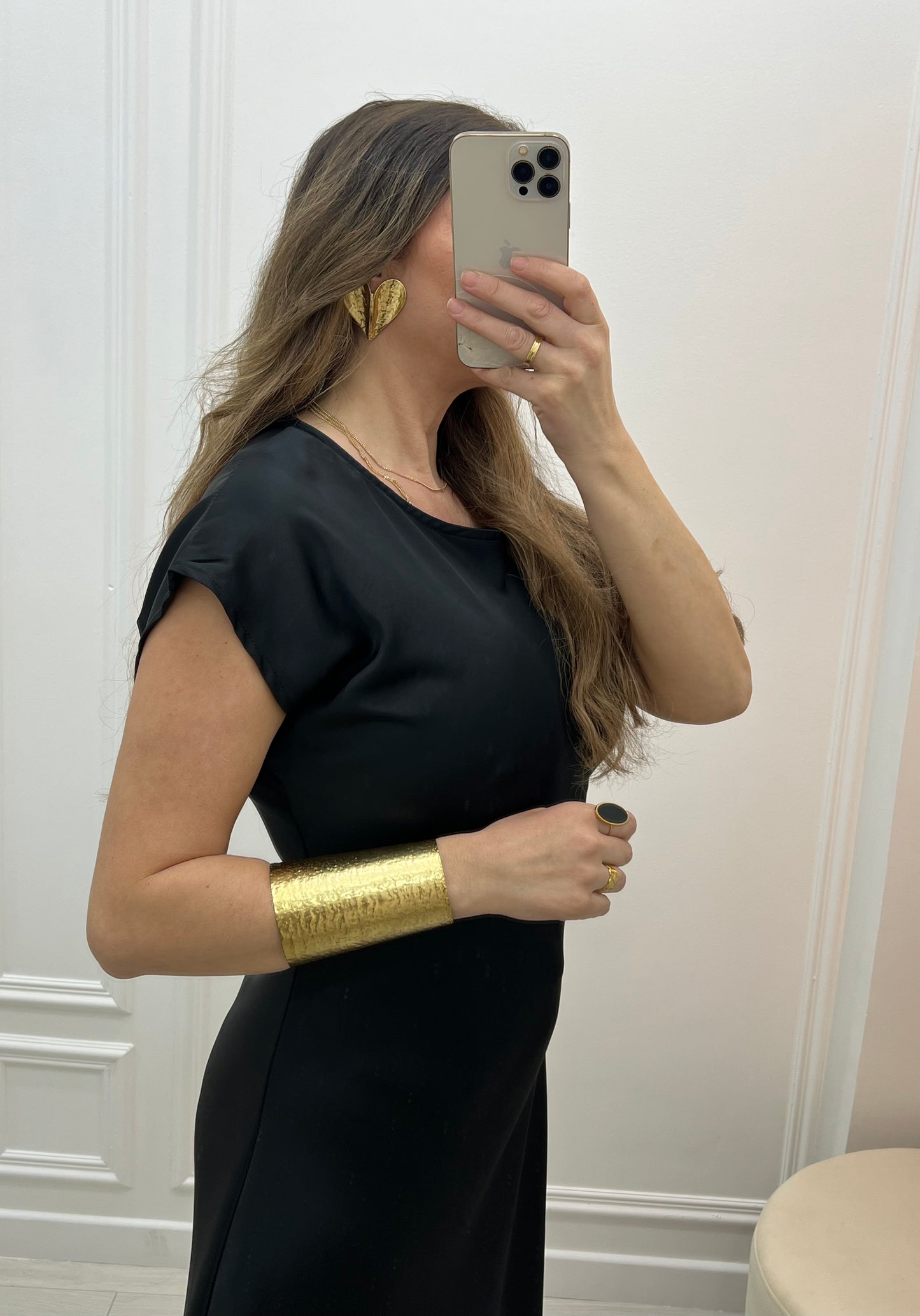 Robe satiné noir
