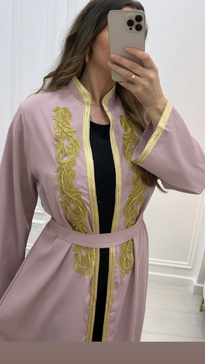Kimono satiné orient rose broderie dorée