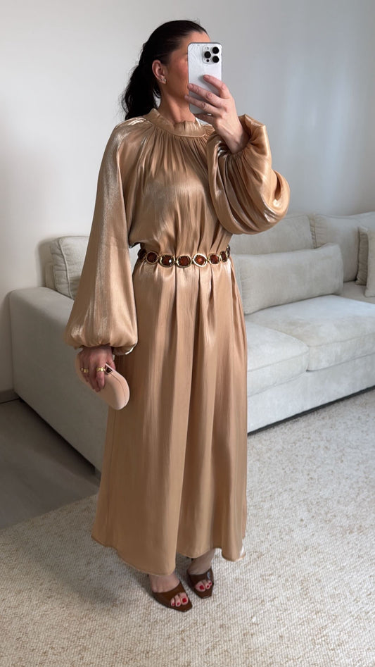 Robe irisée camel à col montant