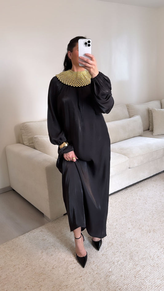 Robe irisé noir col montant à manche bouffante
