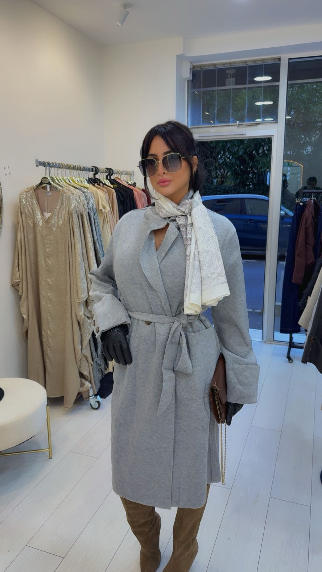 MANTEAU TRENCH  FEUTRÉ ÉLÉGANCE INTEMPORELLE ET CONFORT GRIS CLAIRE