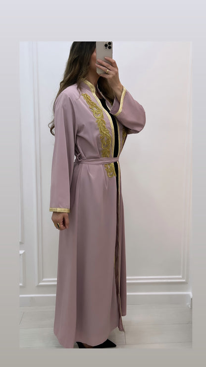 Kimono satiné orient rose broderie dorée