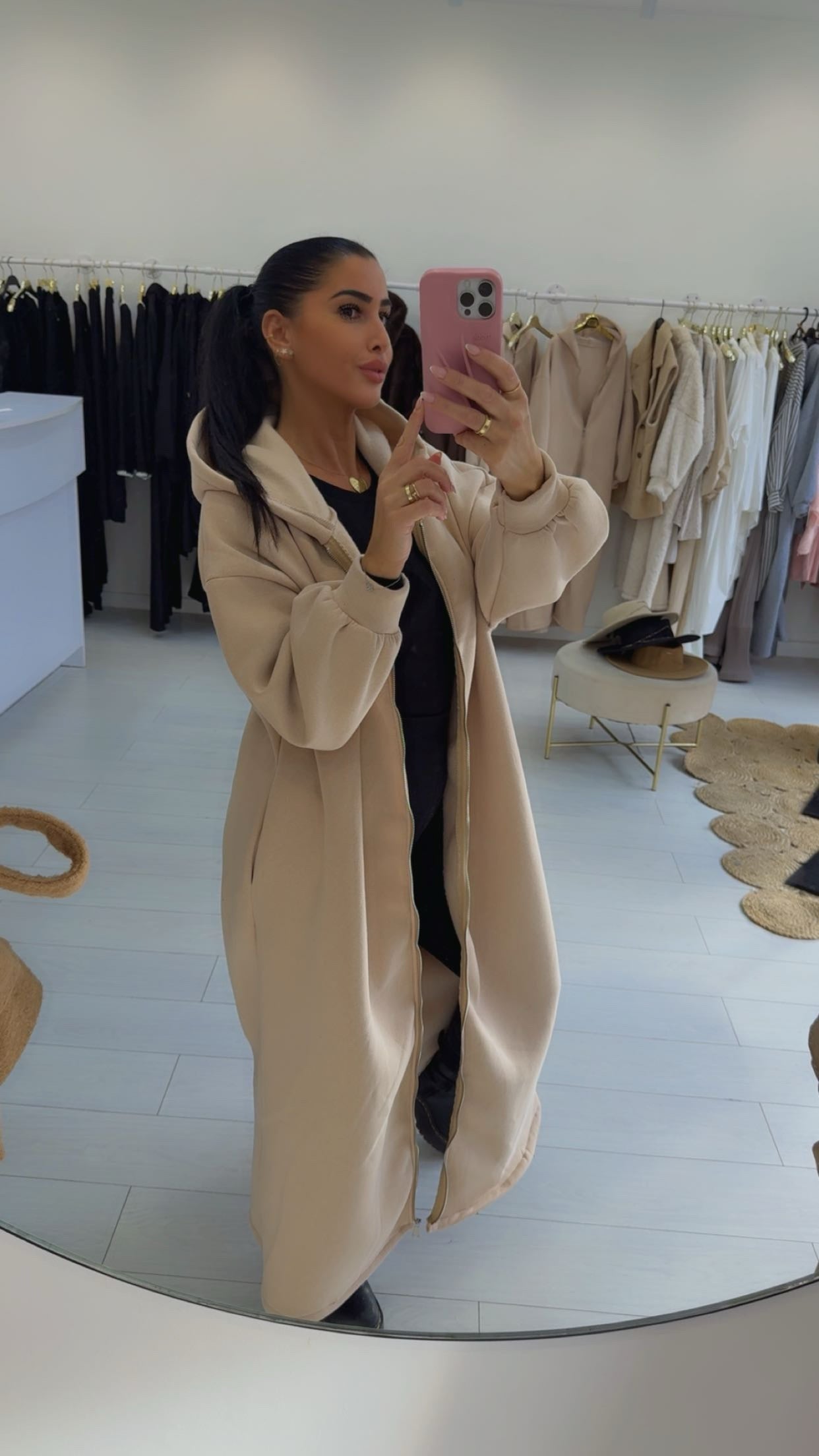 Maxi sweat-shirt à capuche zippé crème